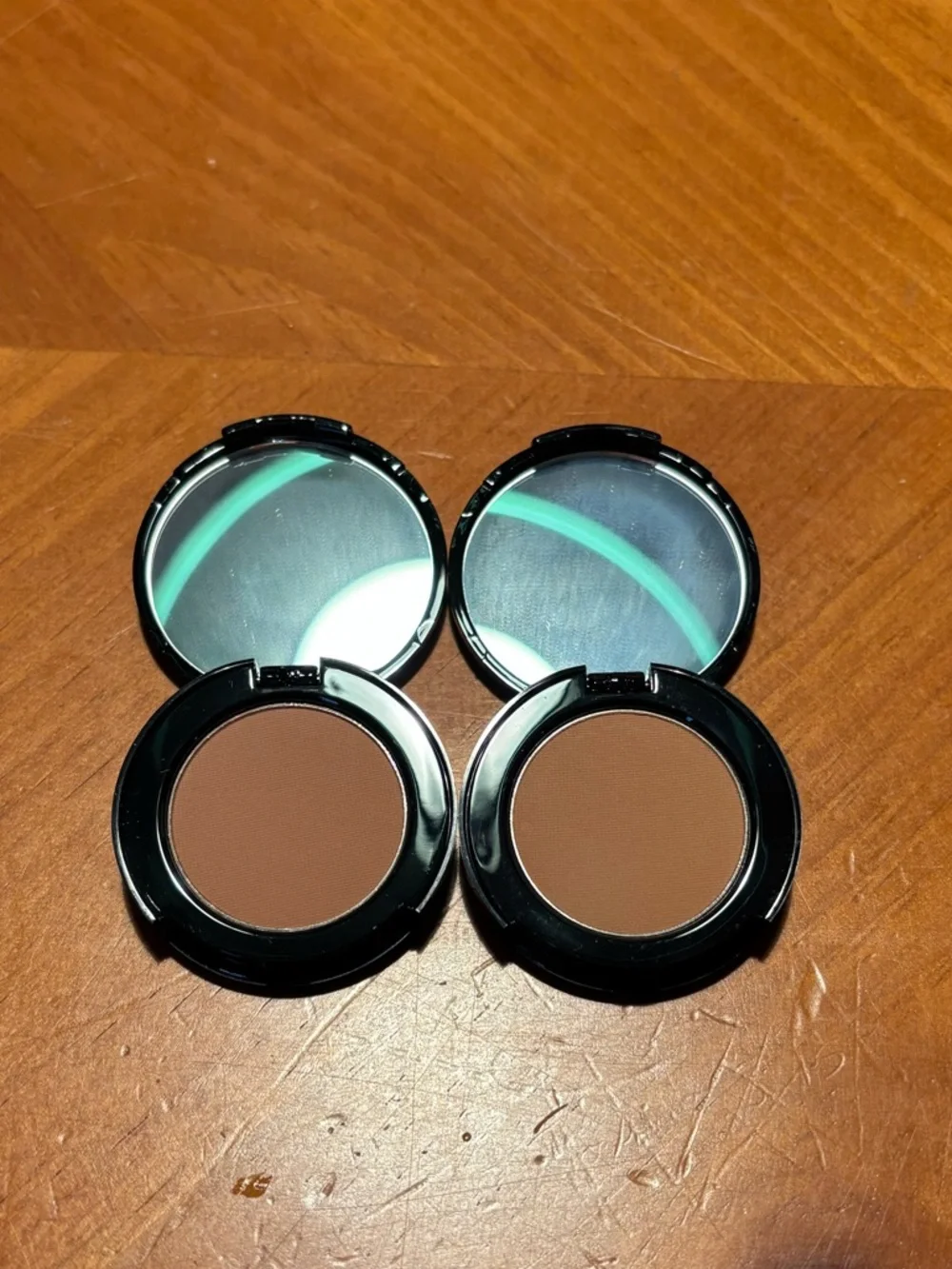 2 Bobbi Brown Bronzing Powders - Golden Light